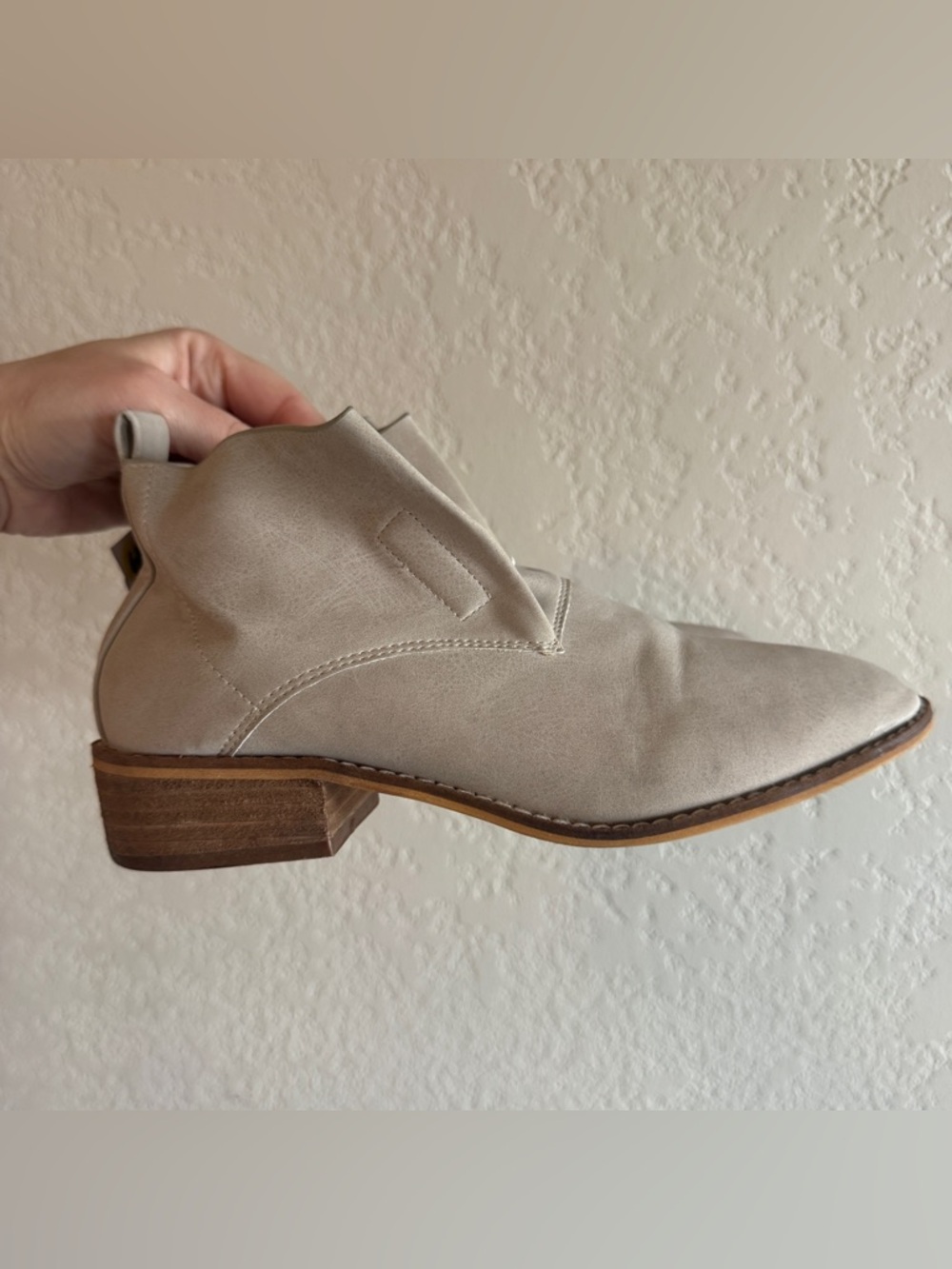 CCOCCI | Boyfriend stone ankle bootie | 6.5